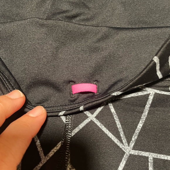 Victoria’s Secret The Ultimate tight leggings. Size S. - Picture 6 of 10